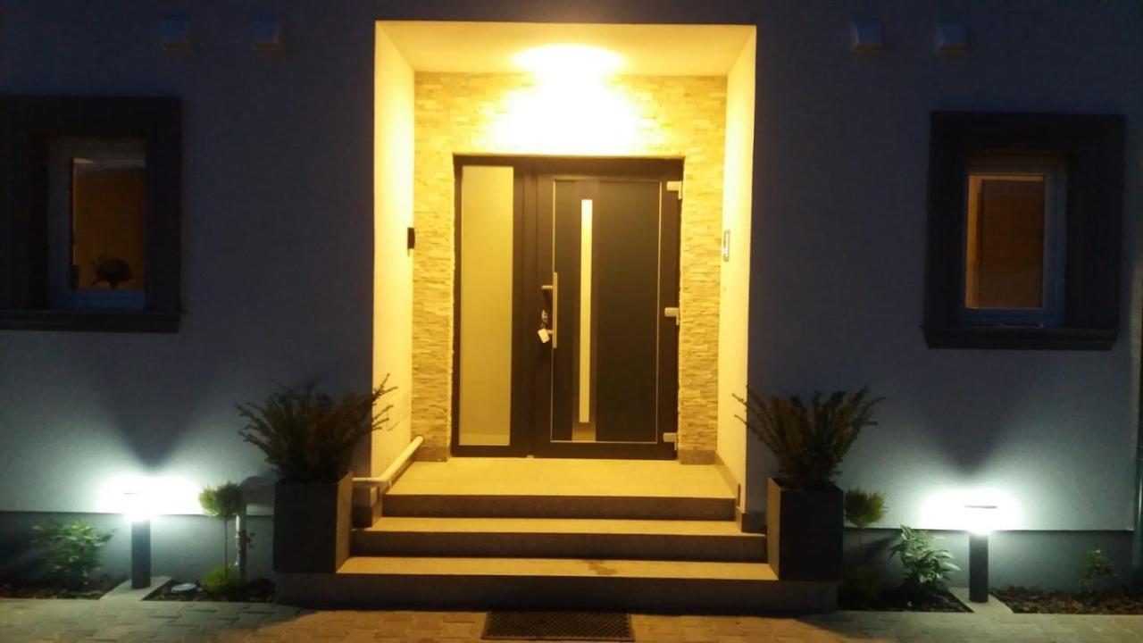 Apartament Saguna Sînnicolau Mare Екстериор снимка